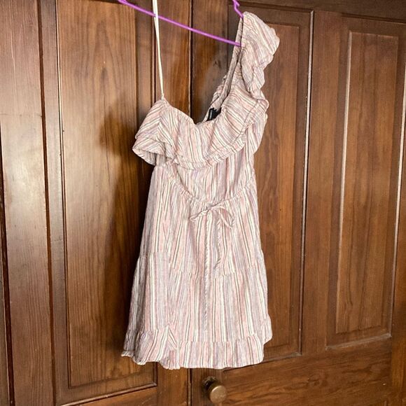 Forever 21 Striped One Shoulder Linen Blend Tiered Pink Striped Mini Dress M - Picture 1 of 8